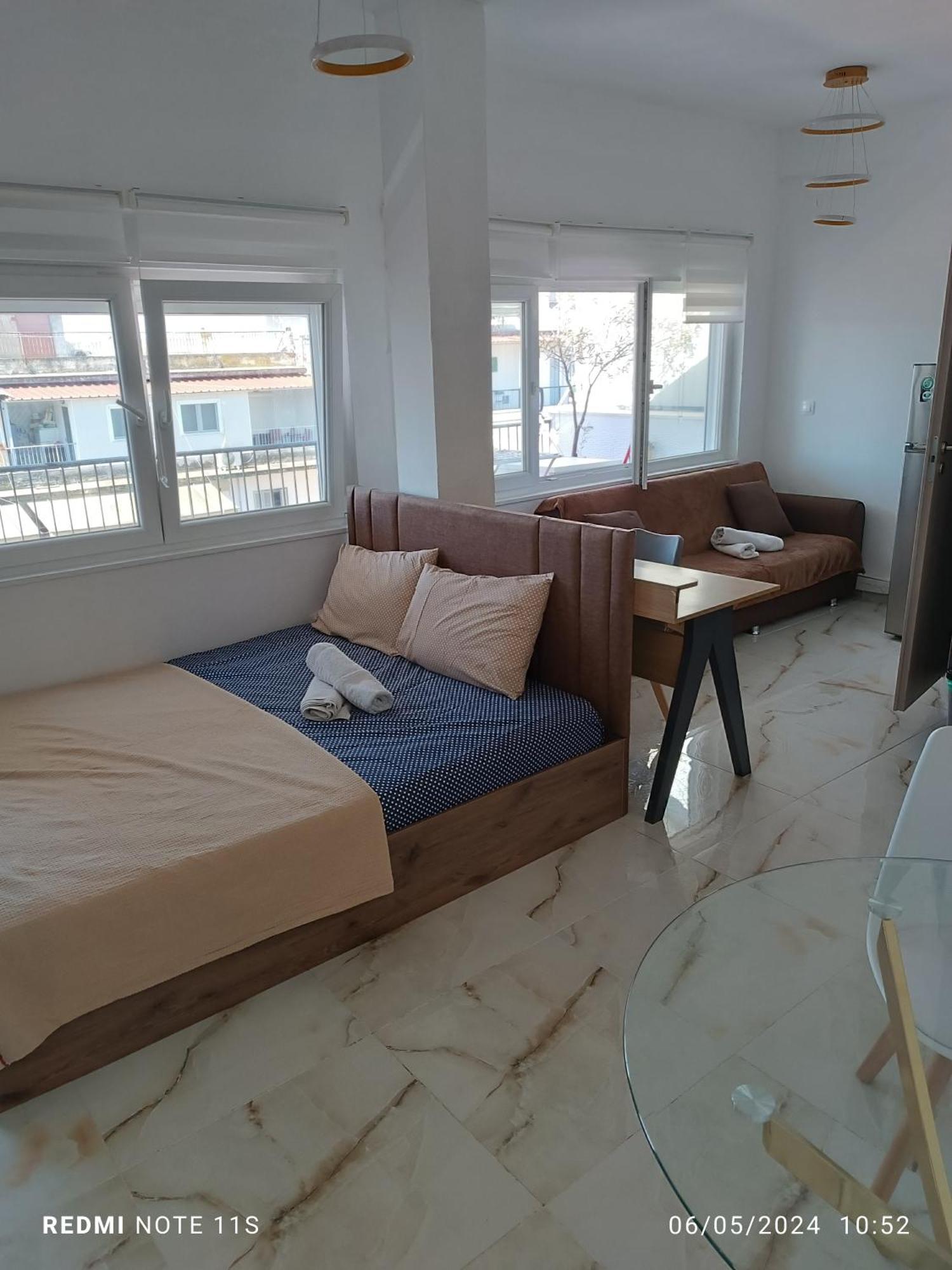 Zara'S Boutique Apartment Thessaloniki Exterior photo